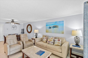 Holiday Surf & Racquet Club 508